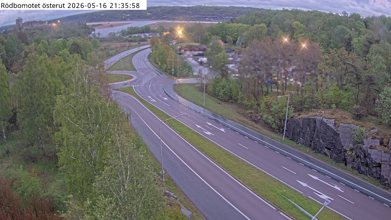 Rödbomotet Österut