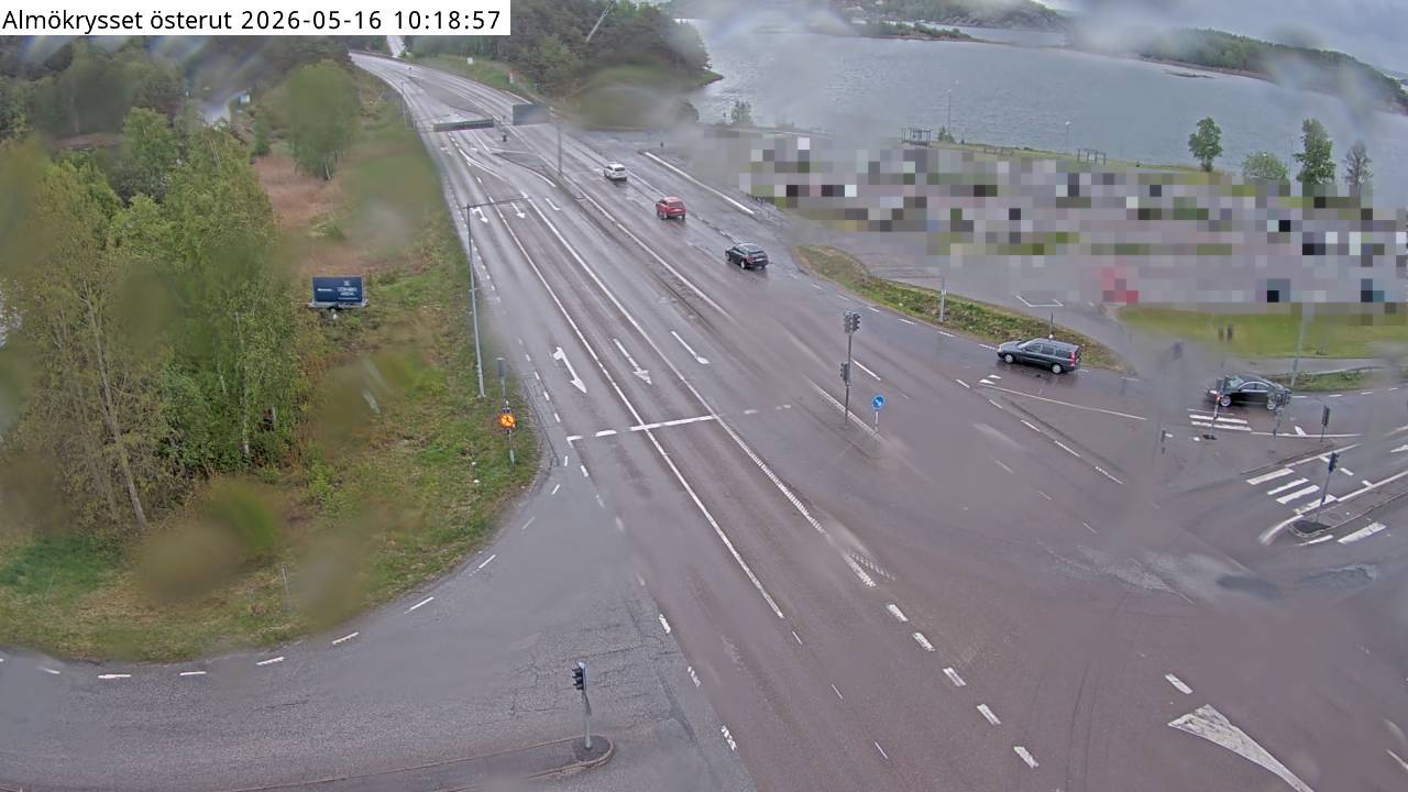 Almökrysset österut