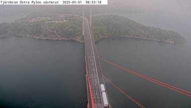 Tjörnbron mot Tjörn