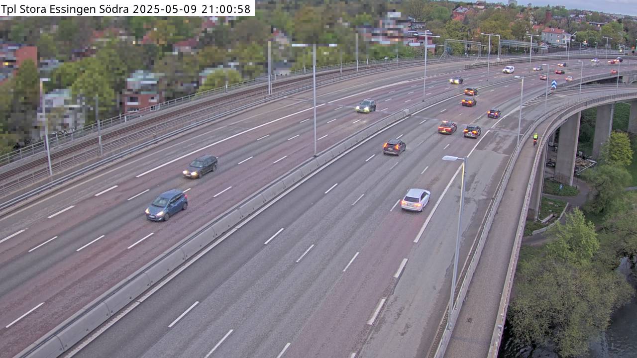 Trafikkamera - Essingeleden, Trafikplats Stora Essingen Södra, kameran är placerad på E4/E20 Essingeleden mellan trafikplats Gröndal och trafikplats Stora Essingen södra och är riktad mot Uppsala.